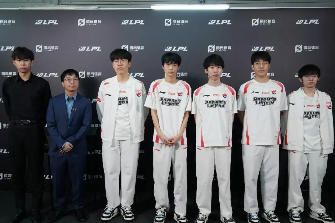 五斩wbg, https
