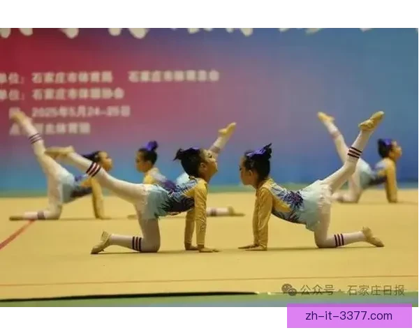 体操比赛精彩纷呈,谁能夺魁? 体操比赛精彩纷呈,谁能夺魁?