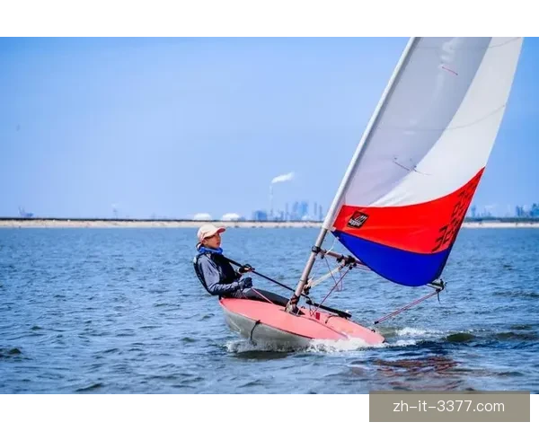 扬帆竞逐:挑战海洋的风与浪 扬帆竞逐:挑战海洋的风与浪